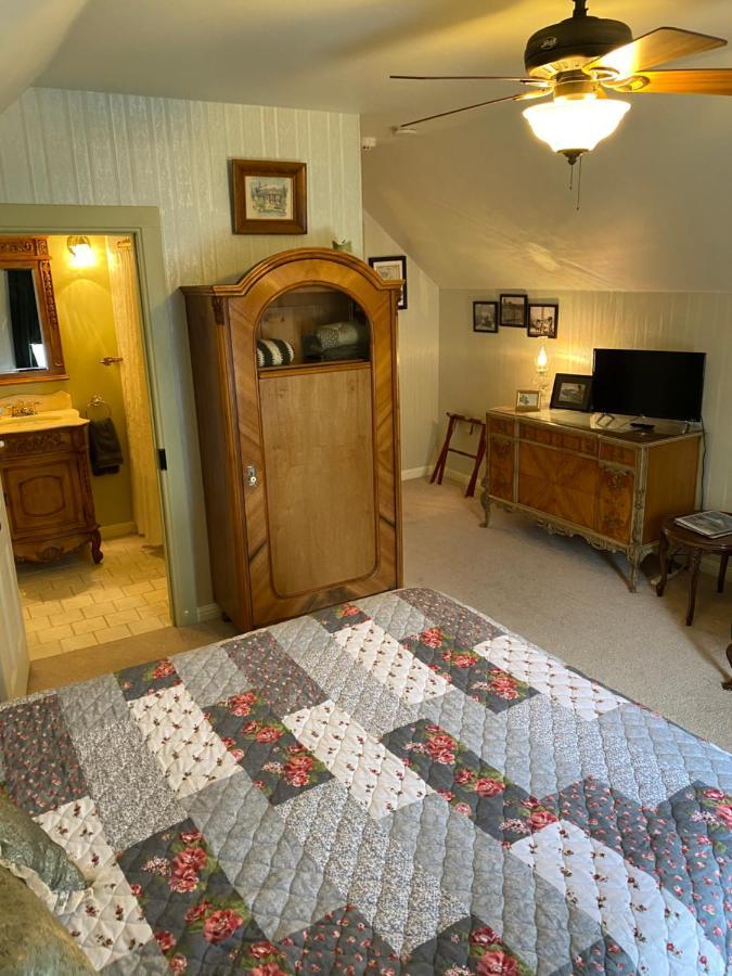 B Street House Inn Вирджиния-Сити Экстерьер фото