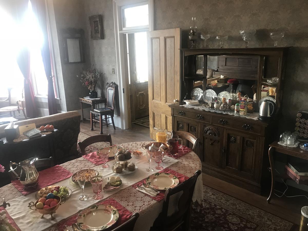 B Street House Inn Вирджиния-Сити Экстерьер фото